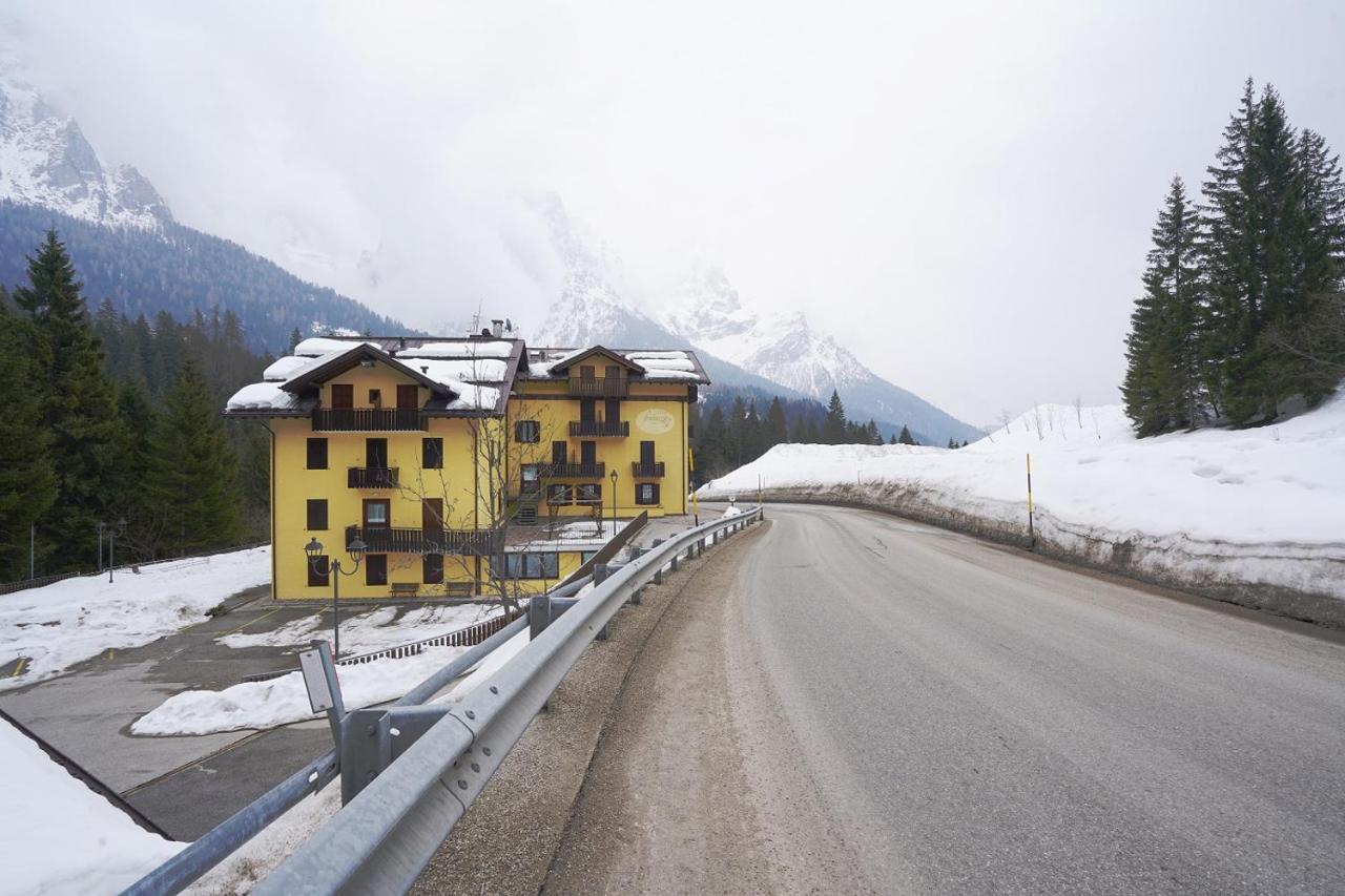 Gh Hotel Fratazza San Martino Di Castrozza Eksteriør billede